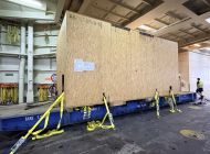 Exportní balení 40tunových manipulátorů do Jižní Koreje
